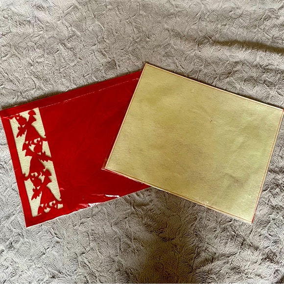 Set of Placemats - Picture 1 of 2